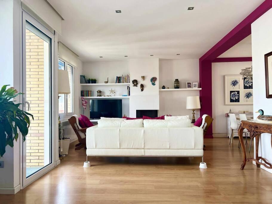 Moderno Y Amplio Apartamento En El Centro De Roses Bagian luar foto
